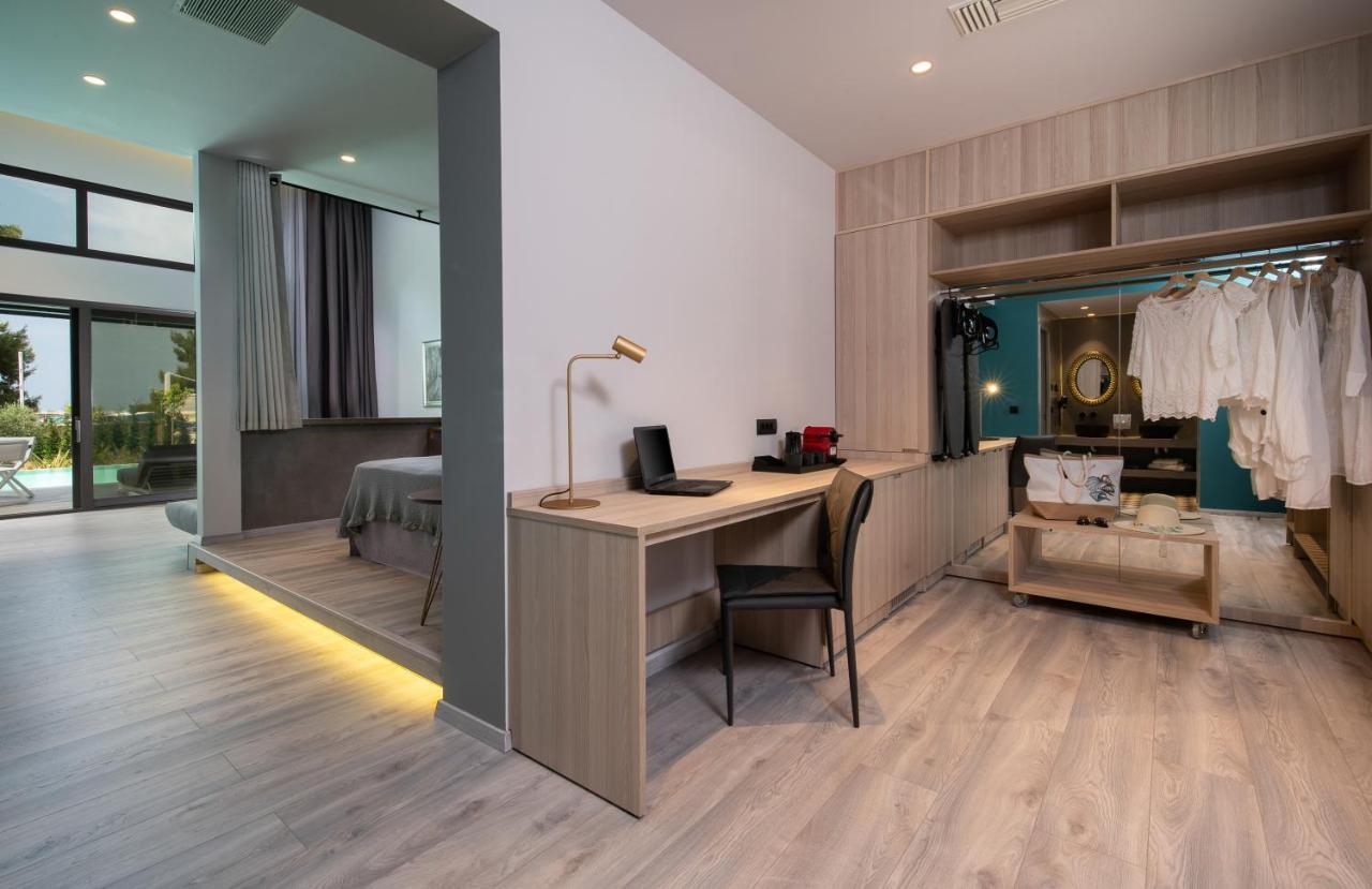 Lagomandra Luxury Suites With Private Pools Никити Екстериор снимка