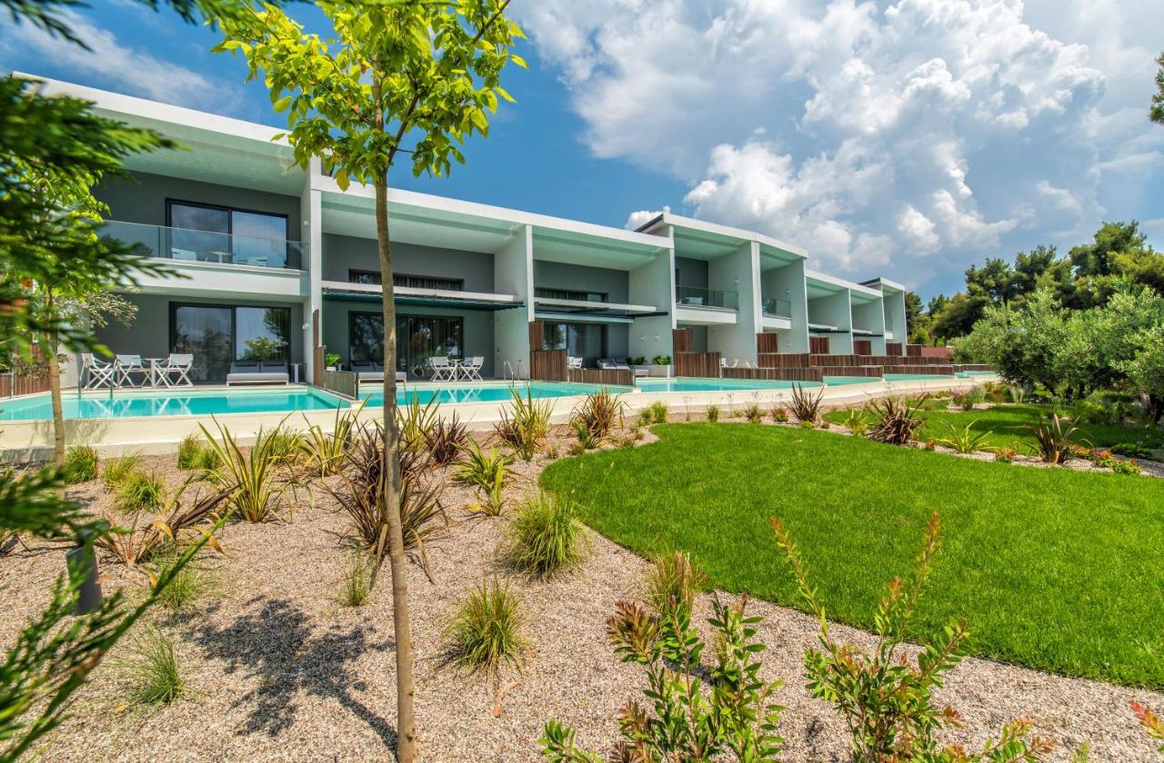 Lagomandra Luxury Suites With Private Pools Никити Екстериор снимка