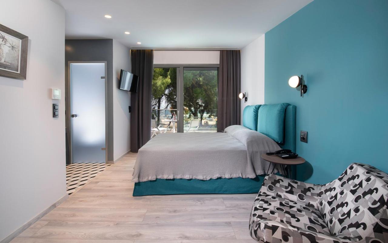 Lagomandra Luxury Suites With Private Pools Никити Екстериор снимка