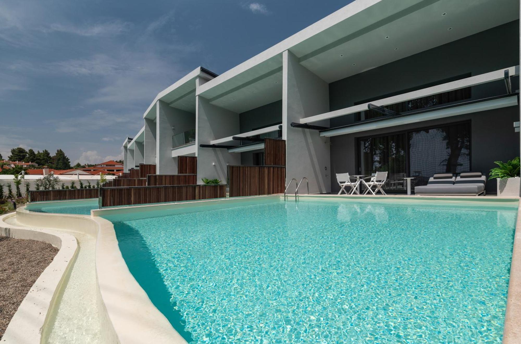 Lagomandra Luxury Suites With Private Pools Никити Екстериор снимка