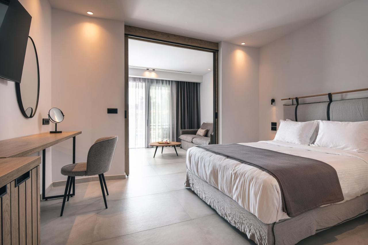 Lagomandra Luxury Suites With Private Pools Никити Екстериор снимка